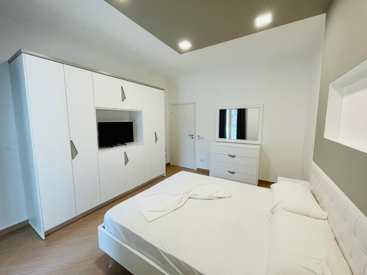 Jico Travel - Bani Apartments Влёра Экстерьер фото