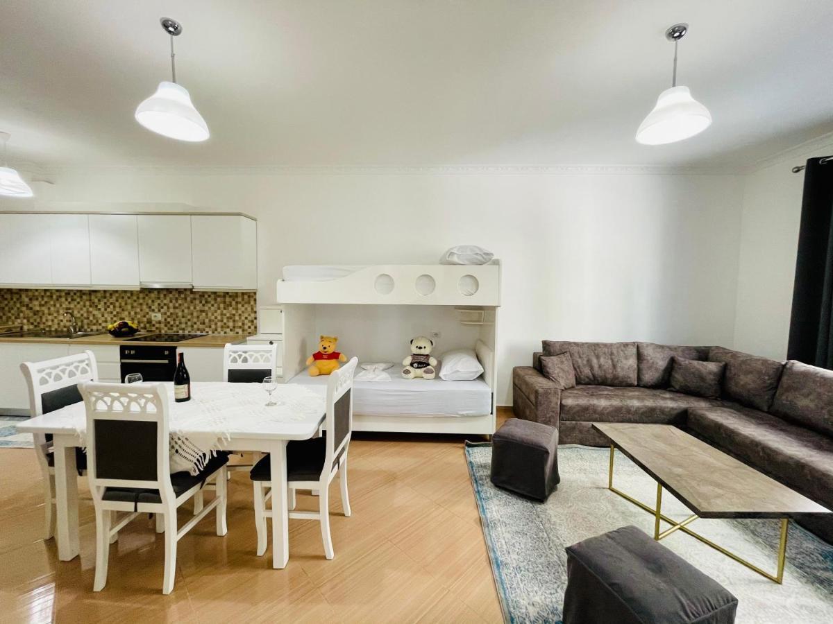 Jico Travel - Bani Apartments Влёра Экстерьер фото